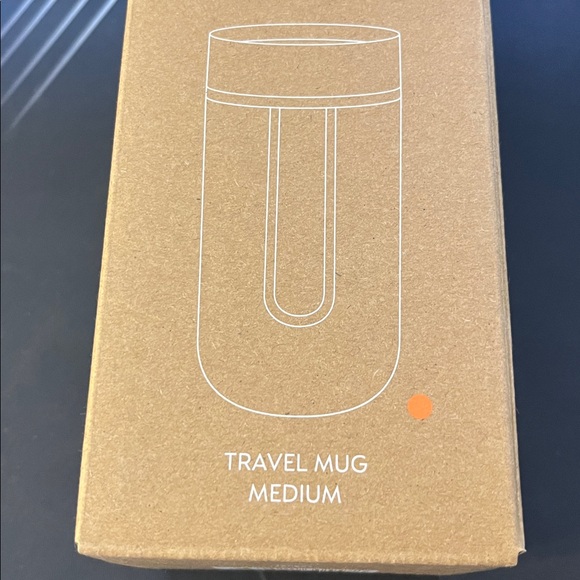 NWT Nespresso Pantone Nomad Travel Mug in Mandarin Orange - Picture 4 of 5